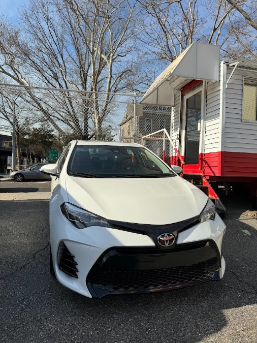 2017 Toyota Corolla SE AT's photo