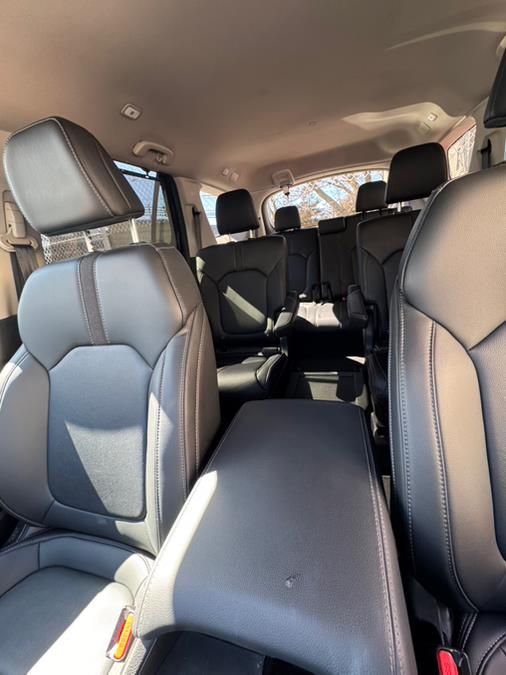 2023 Honda Pilot EX-L - Photo 17
