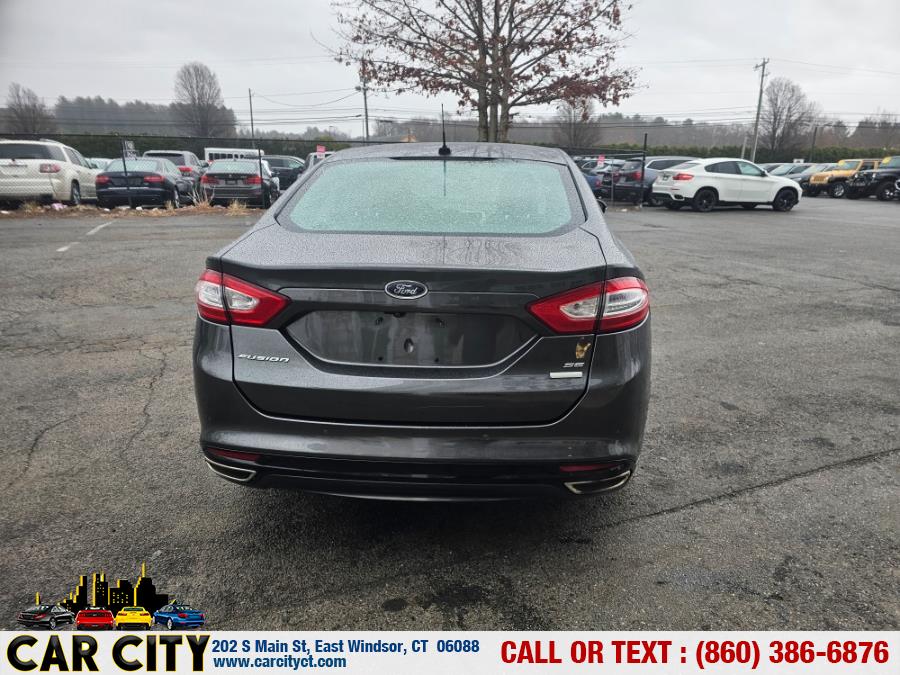 2016 Ford Fusion SE - Photo 6