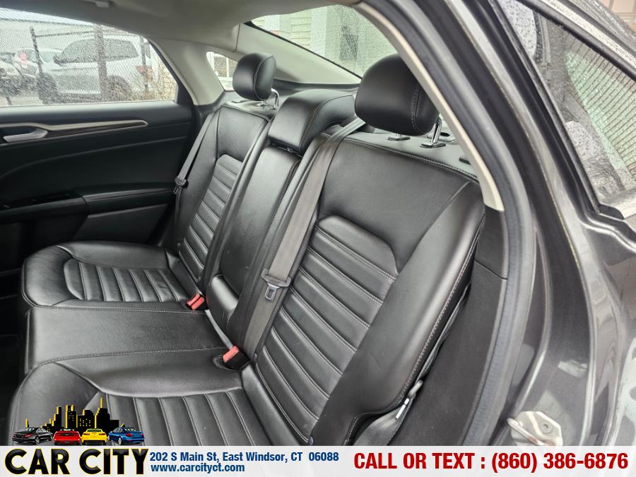 2016 Ford Fusion SE - Photo 13