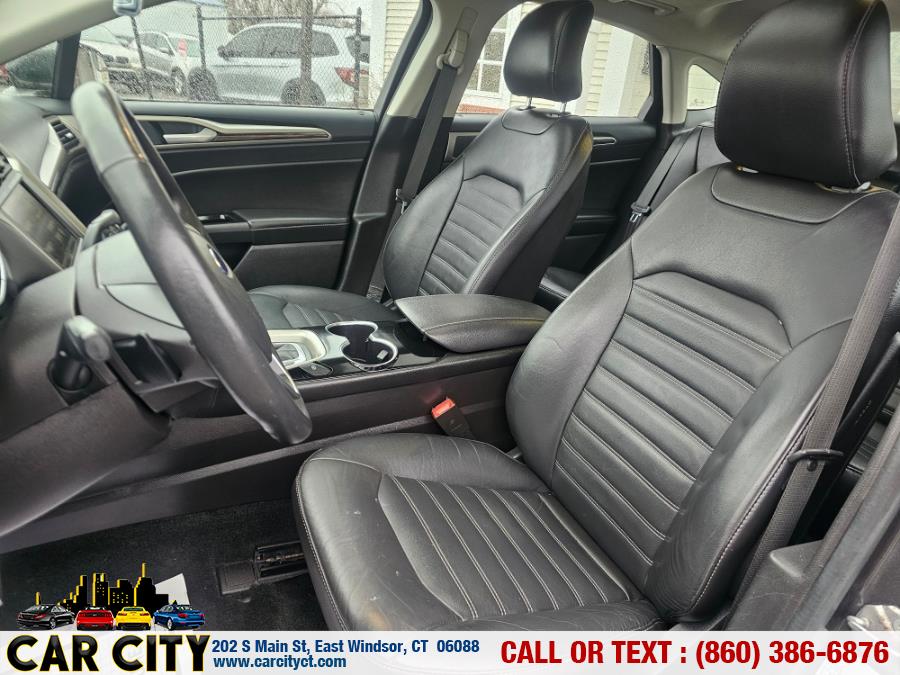 2016 Ford Fusion SE - Photo 8
