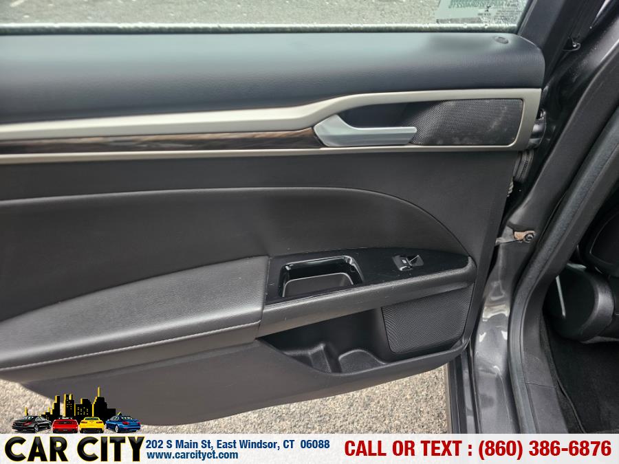 2016 Ford Fusion SE - Photo 14