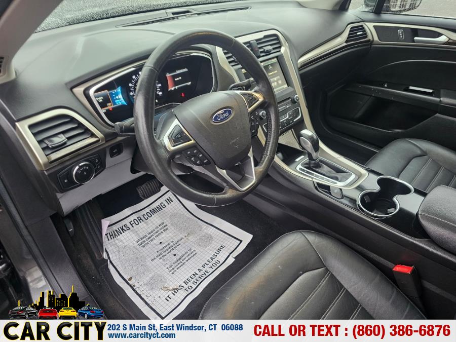 2016 Ford Fusion SE - Photo 12