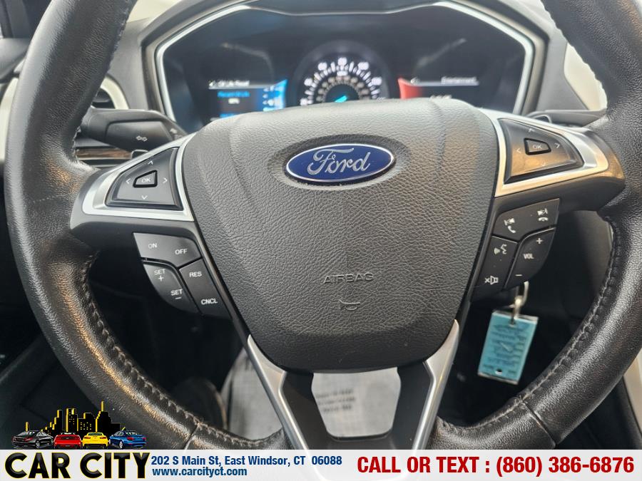 2016 Ford Fusion SE - Photo 19