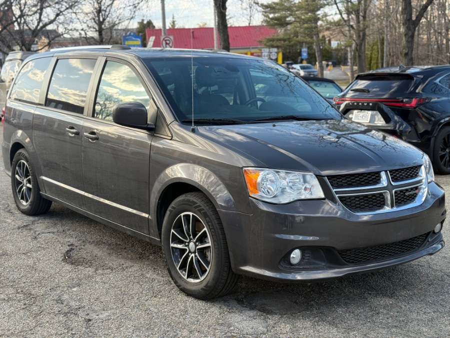 2020 Dodge Grand Caravan SXT's photo