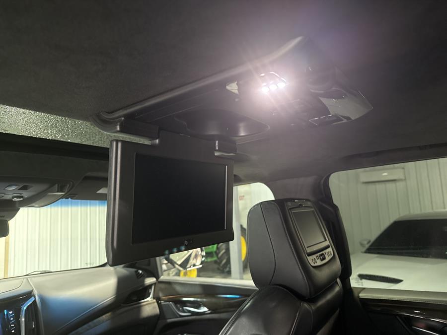2017 Cadillac Escalade ESV Platinum - Photo 14