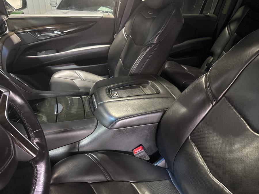 2017 Cadillac Escalade ESV Platinum - Photo 7