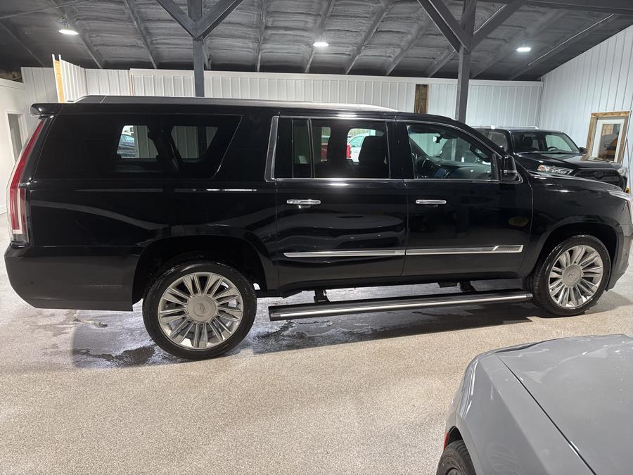2017 Cadillac Escalade ESV Platinum - Photo 21