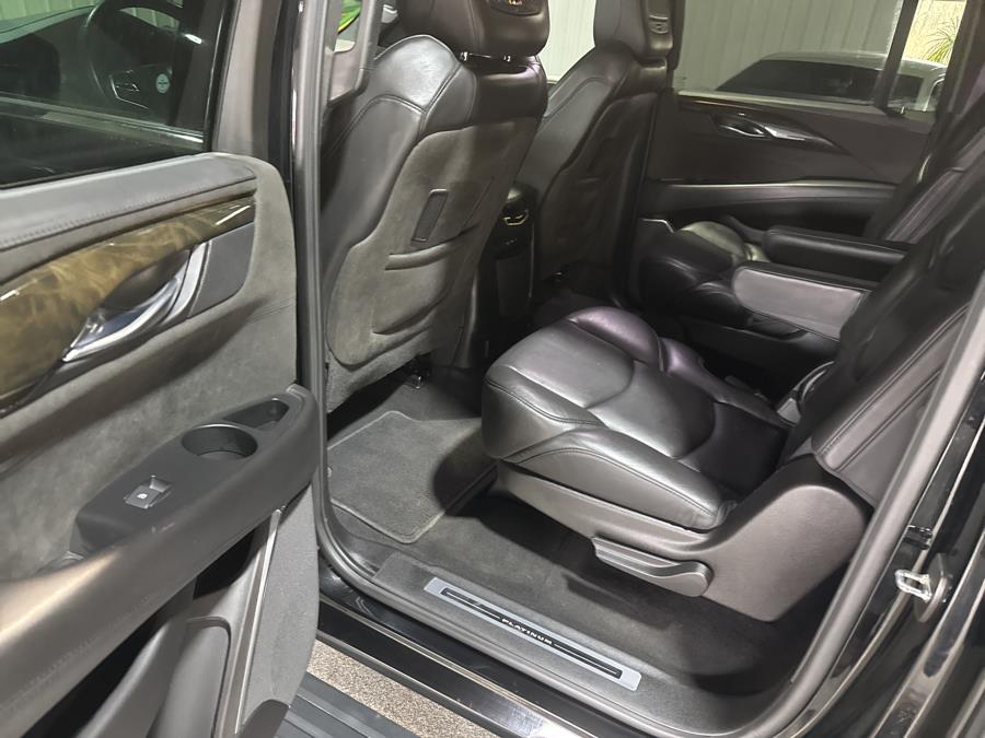 2017 Cadillac Escalade ESV Platinum - Photo 11