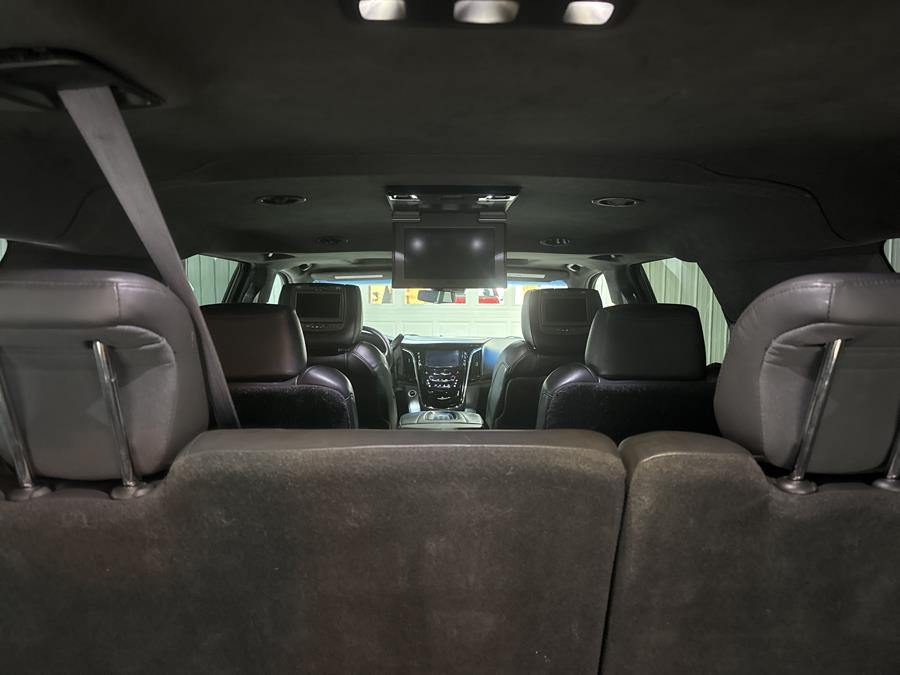 2017 Cadillac Escalade ESV Platinum - Photo 18