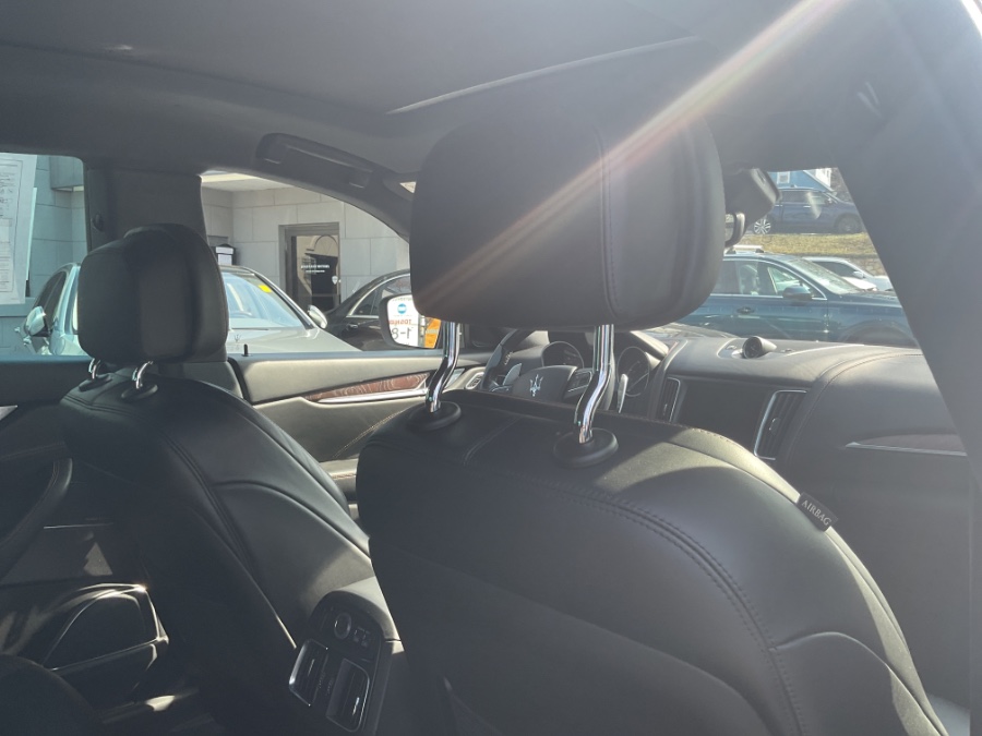2017 Maserati Levante Base - Photo 19