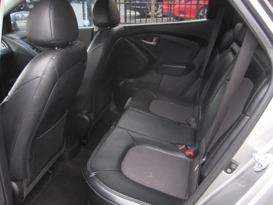 2012 Hyundai Tucson GLS - Photo 11