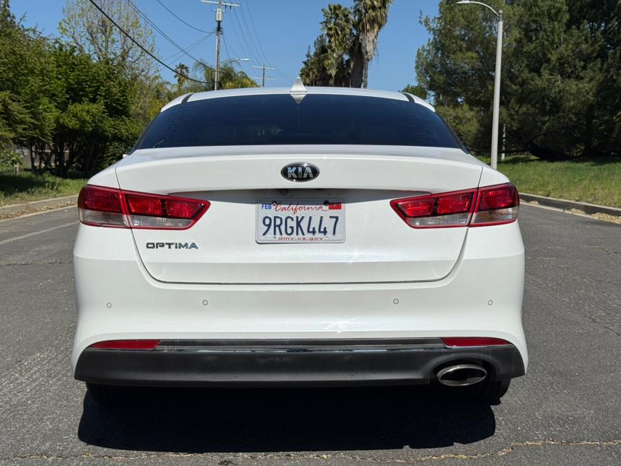 2018 Kia Optima LX - Photo 14