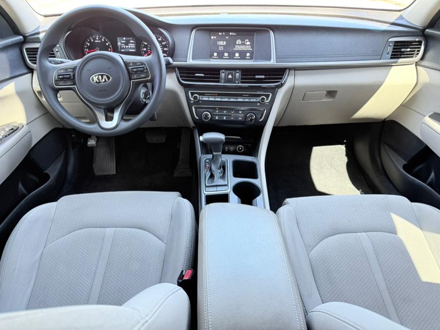 2018 Kia Optima LX - Photo 11