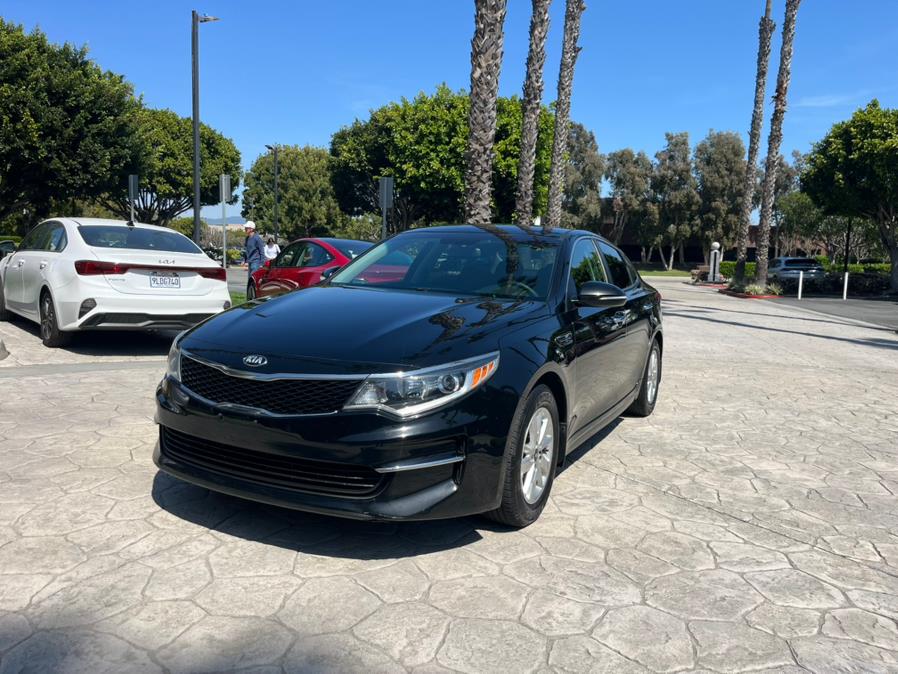 2017 Kia Optima LX AT's photo