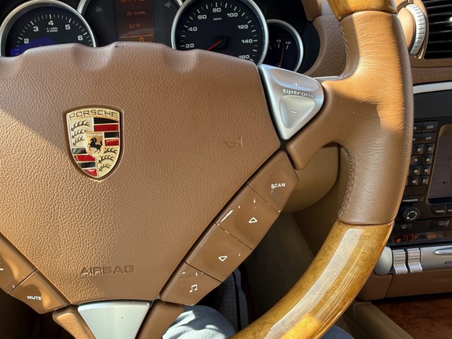 2004 Porsche Cayenne S - Photo 57