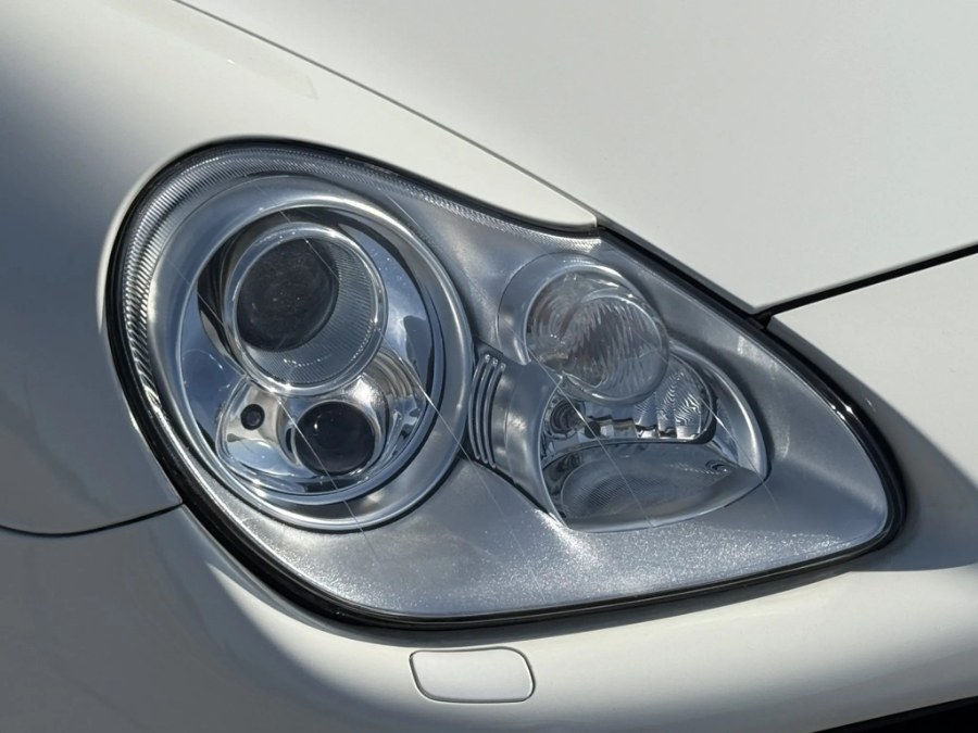 2004 Porsche Cayenne S - Photo 10