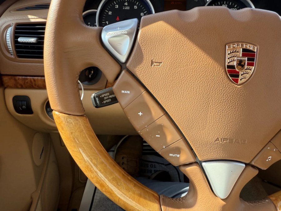 2004 Porsche Cayenne S - Photo 58