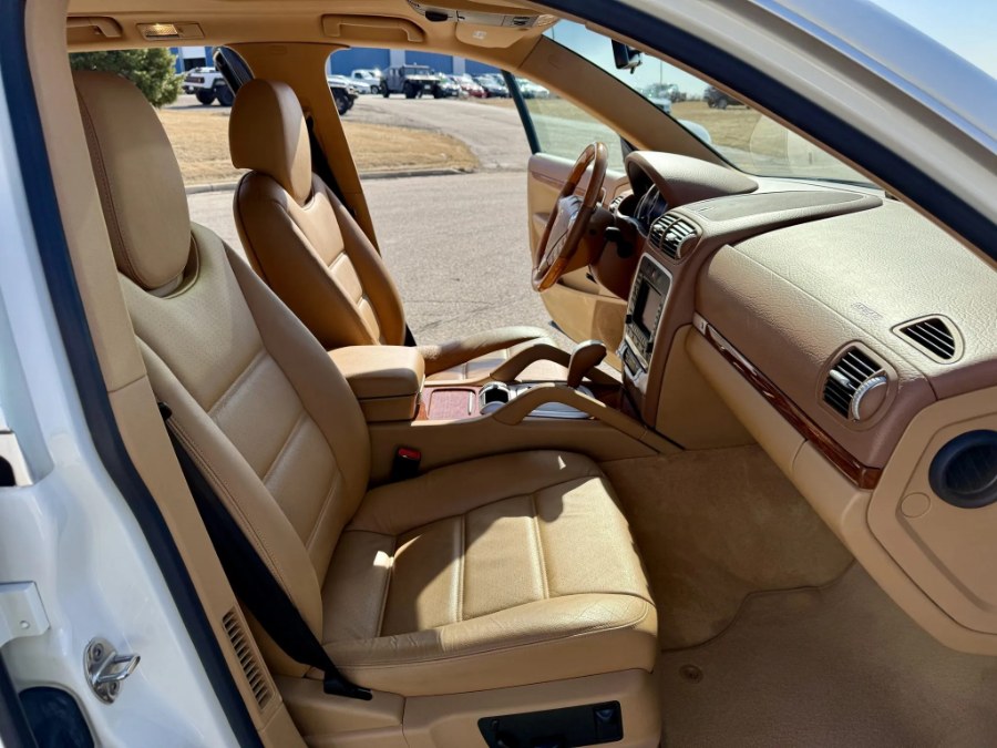 2004 Porsche Cayenne S - Photo 43