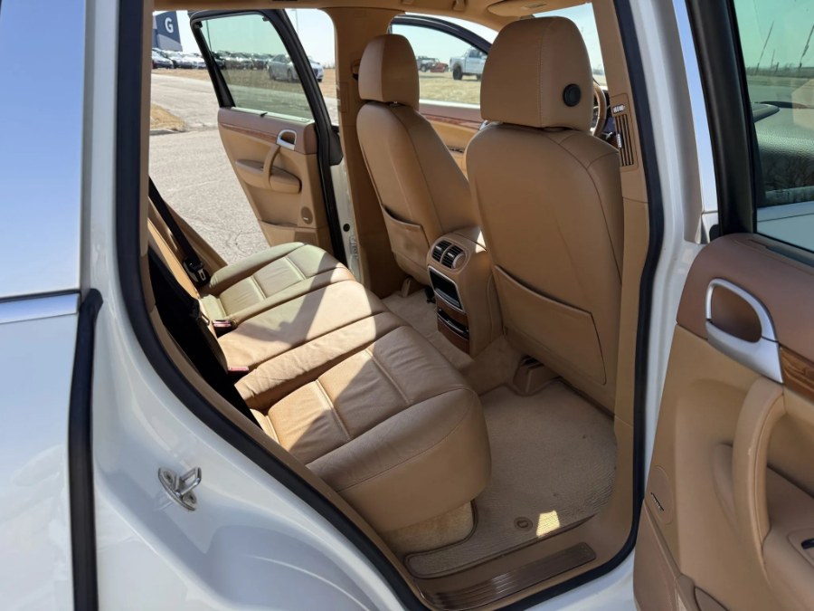 2004 Porsche Cayenne S - Photo 40