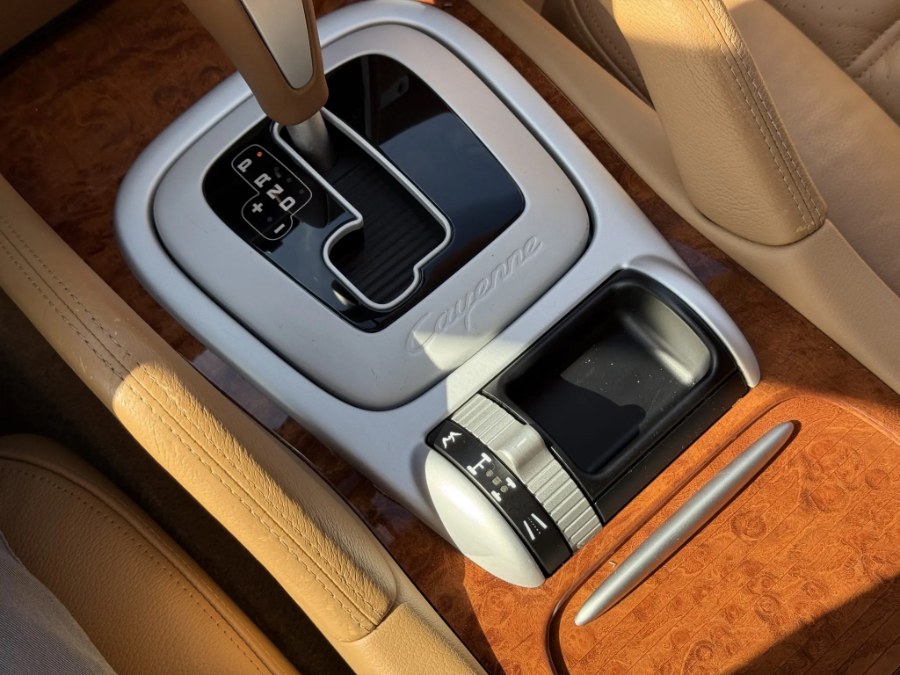 2004 Porsche Cayenne S - Photo 49