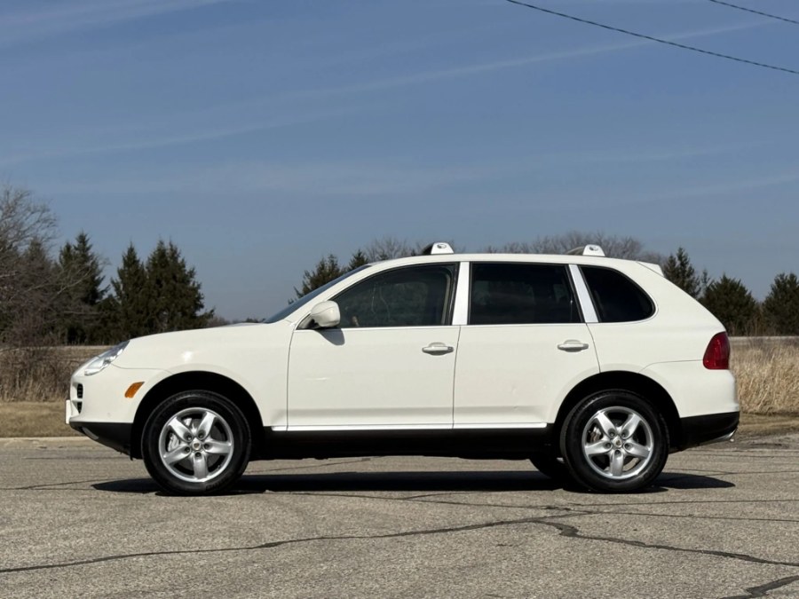 2004 Porsche Cayenne S's photo