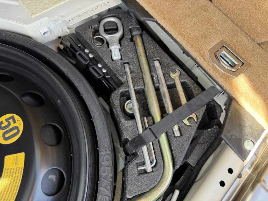 2004 Porsche Cayenne S - Photo 34