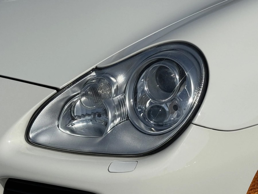 2004 Porsche Cayenne S - Photo 9