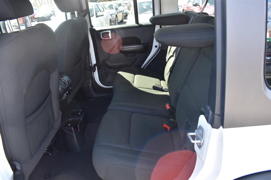 2021 Jeep Wrangler Unlimited Willys - Photo 17