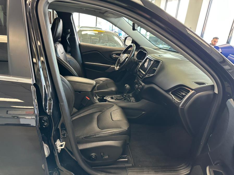 2021 Jeep Cherokee Latitude Lux - Photo 31