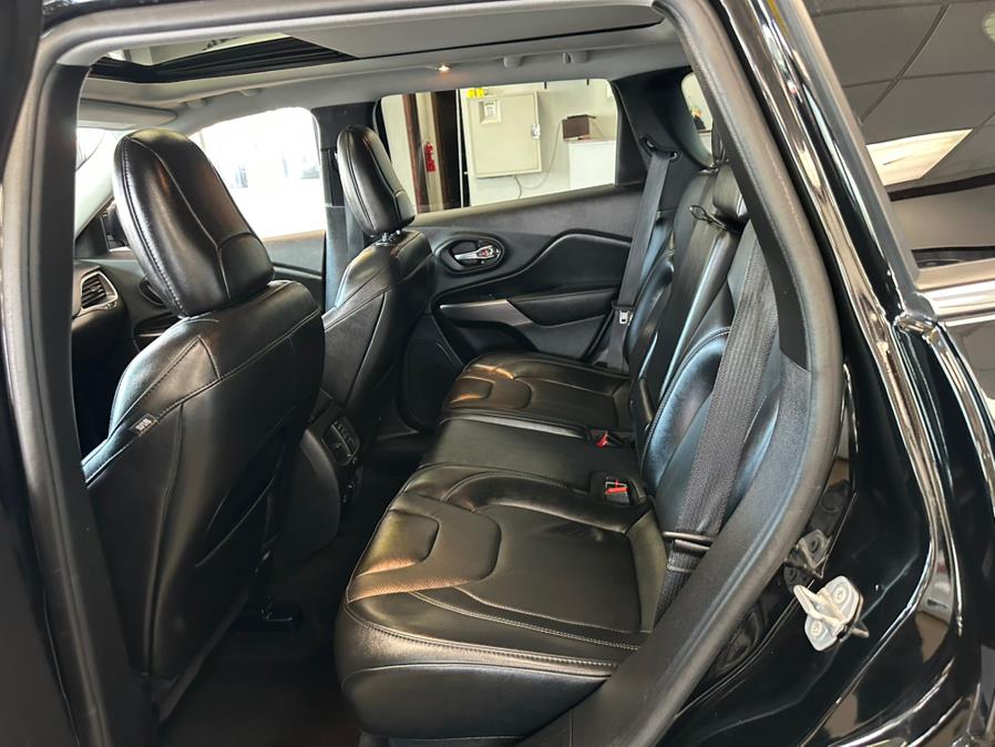 2021 Jeep Cherokee Latitude Lux - Photo 25