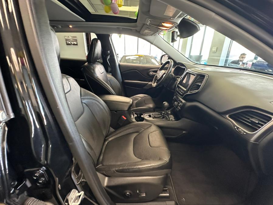 2021 Jeep Cherokee Latitude Lux - Photo 42