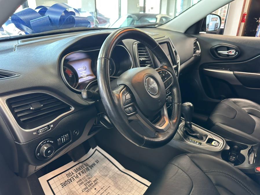 2021 Jeep Cherokee Latitude Lux - Photo 23