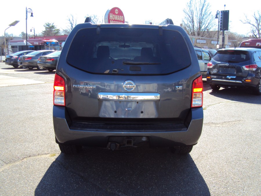 2010 Nissan Pathfinder SE - Photo 3