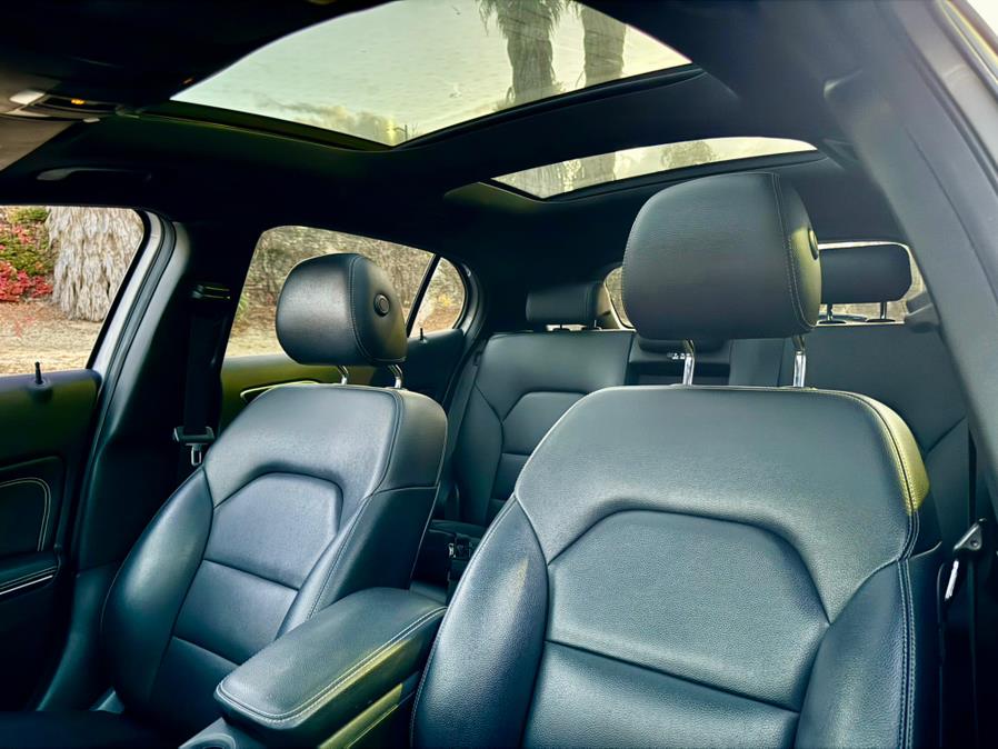 2017 Mercedes-Benz GLA-Class GLA250 - Photo 11
