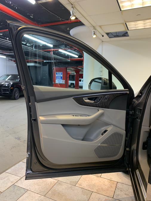 2022 Audi Q7 Premium Plus - Photo 14