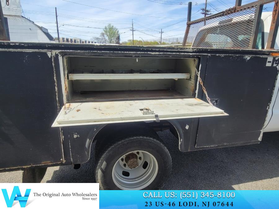2005 Ford F-350 Super Duty Chassis Cab XL - Photo 14