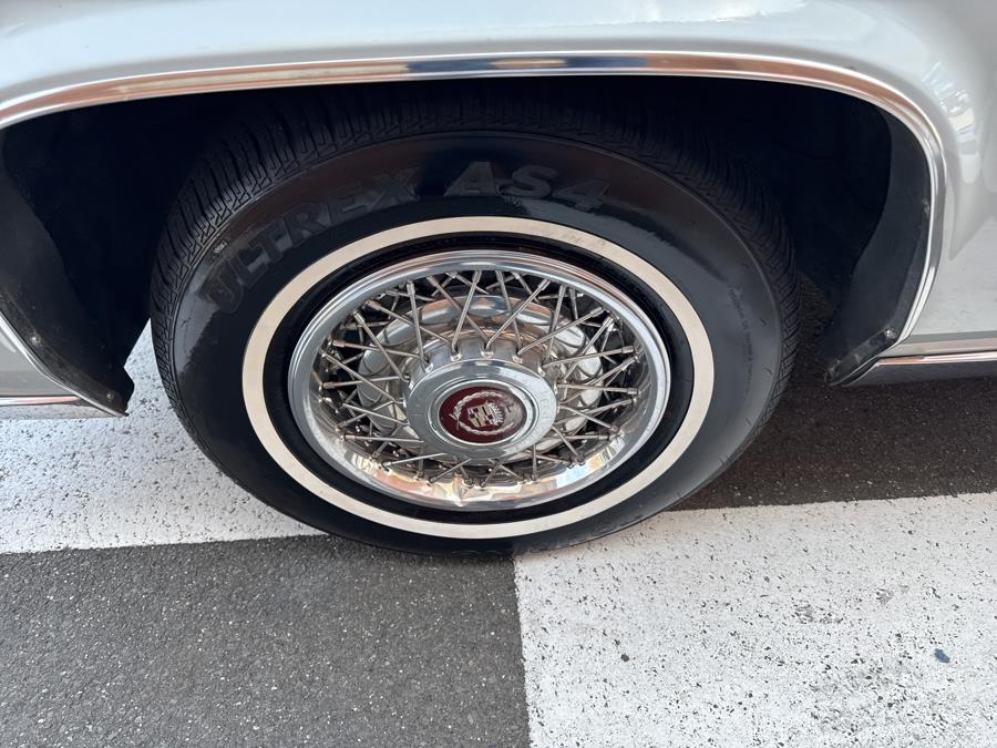 1989 Cadillac Brougham - Photo 13