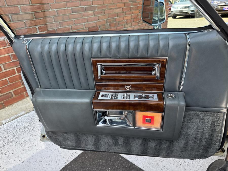1989 Cadillac Brougham - Photo 29