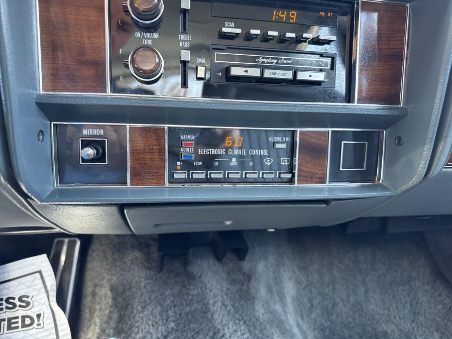 1989 Cadillac Brougham - Photo 23