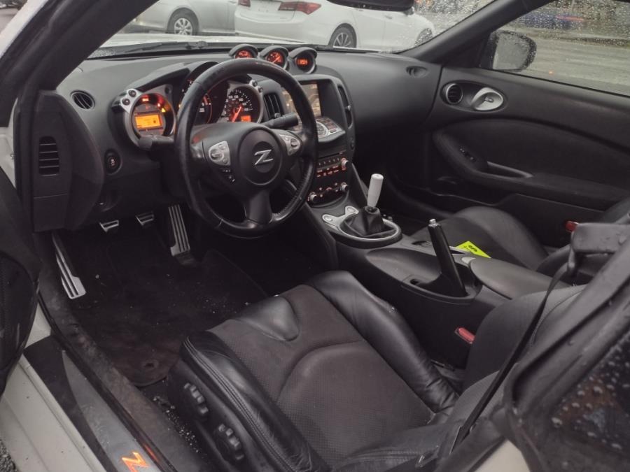 2011 Nissan 370Z Touring - Photo 7
