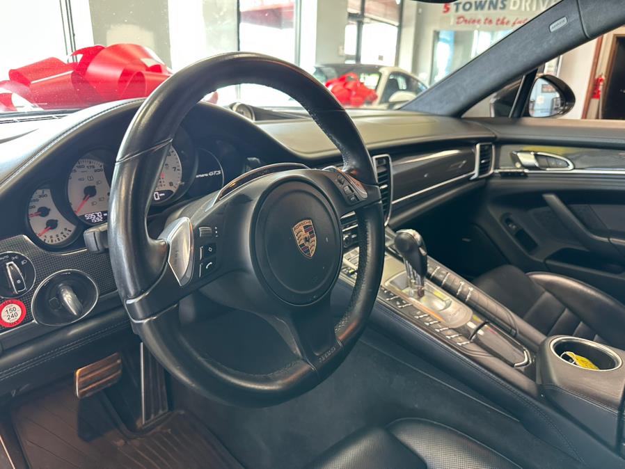 2016 Porsche Panamera GTS - Photo 22