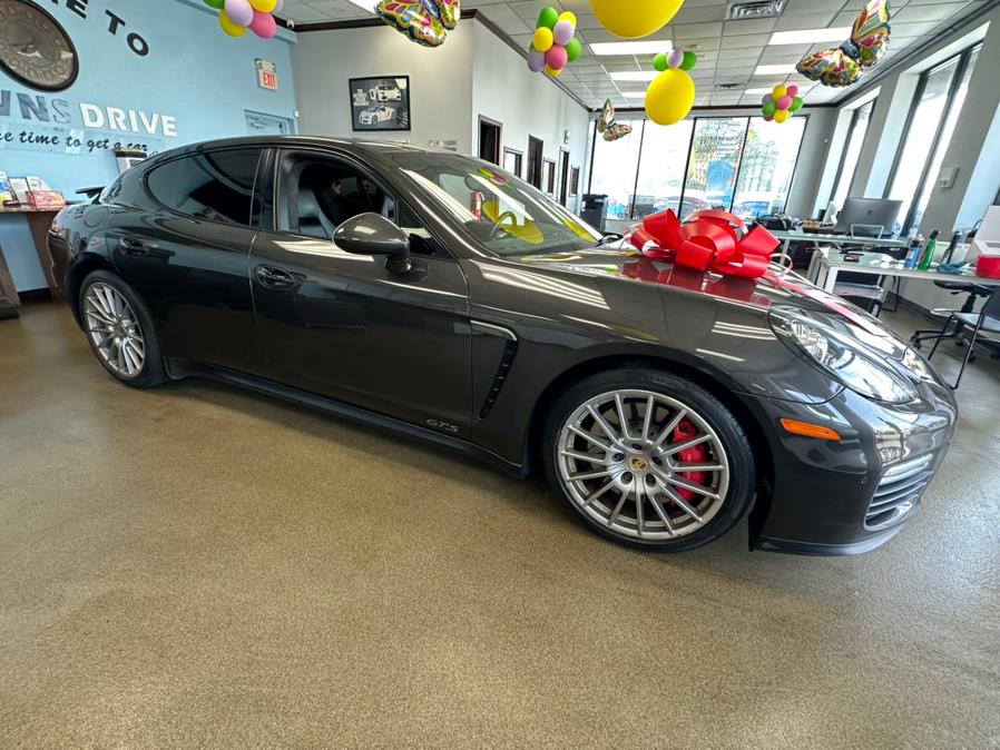 2016 Porsche Panamera GTS - Photo 11