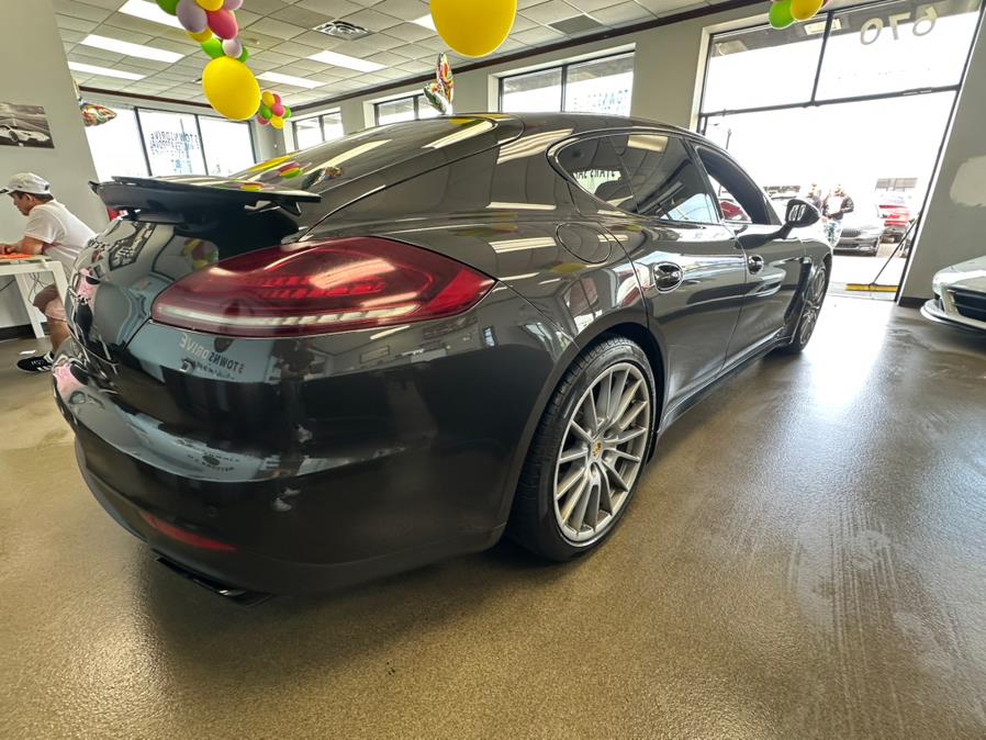 2016 Porsche Panamera GTS - Photo 10