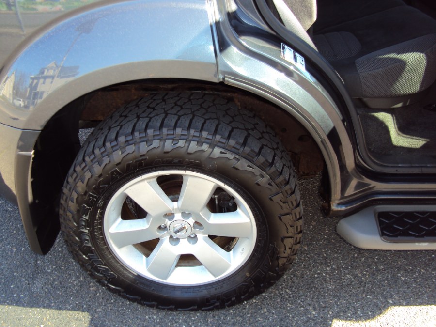 2010 Nissan Pathfinder SE - Photo 21