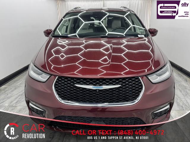2021 Chrysler Pacifica Hybrid Touring L Hybrid's photo