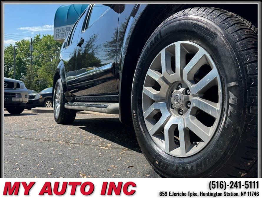 2011 Nissan Pathfinder LE - Photo 8