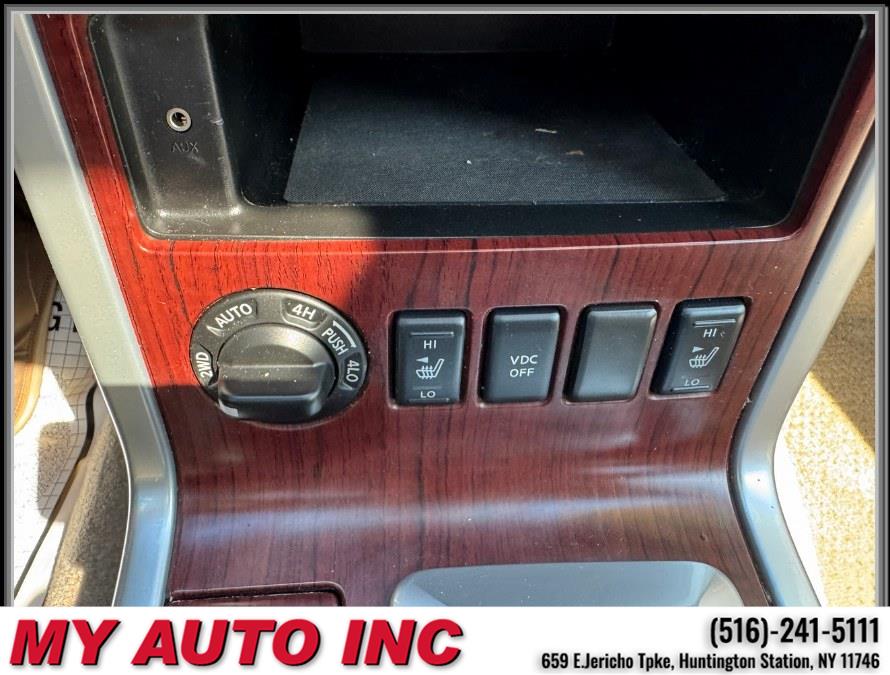 2011 Nissan Pathfinder LE - Photo 19