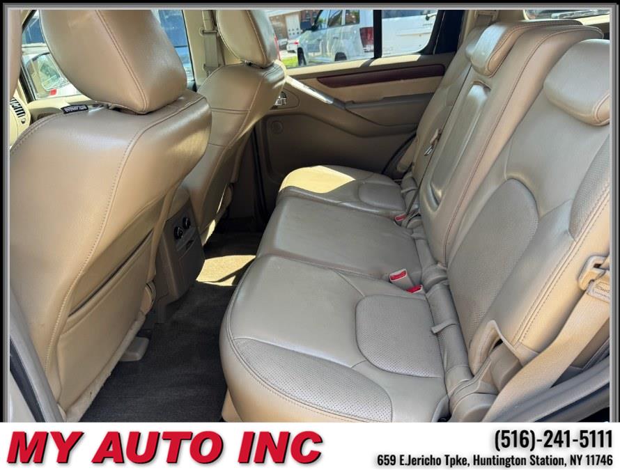 2011 Nissan Pathfinder LE - Photo 35