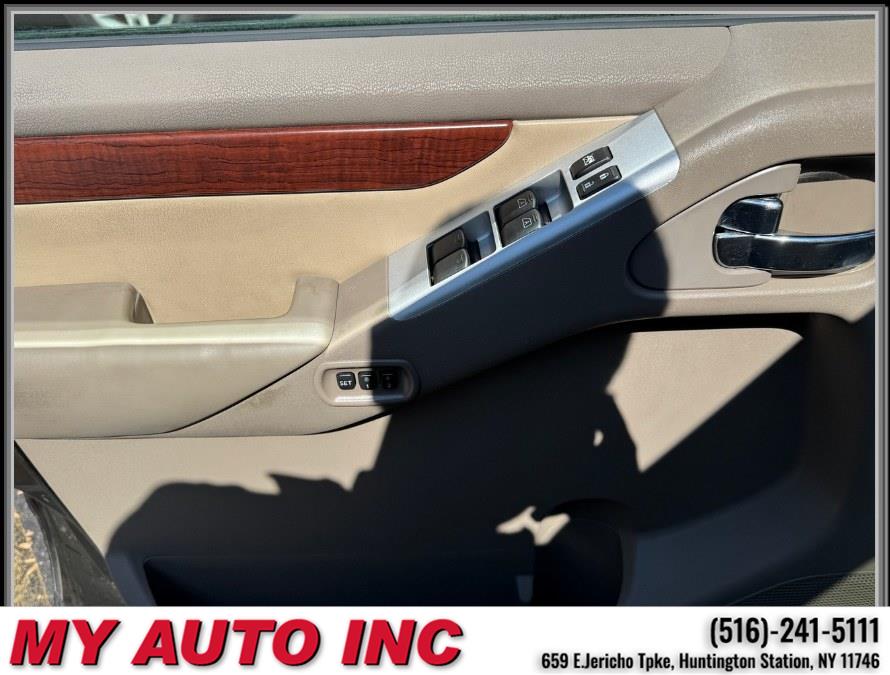 2011 Nissan Pathfinder LE - Photo 26